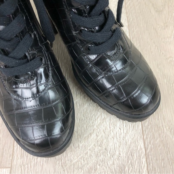 Steve Madden Latch Croc Embossed Black Combat Lace Up Boots Size 8.5 - Picture 9 of 13